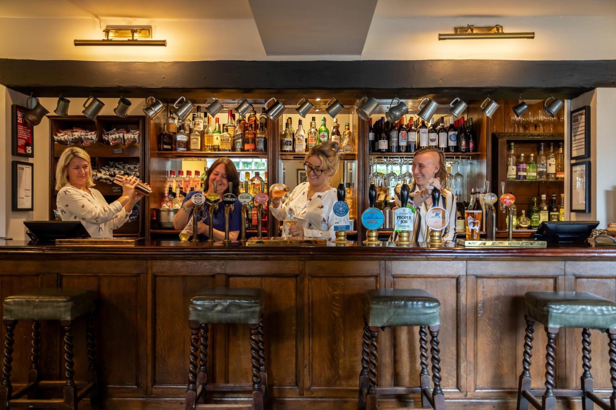 The Lamb Inn Hindon Exterior foto