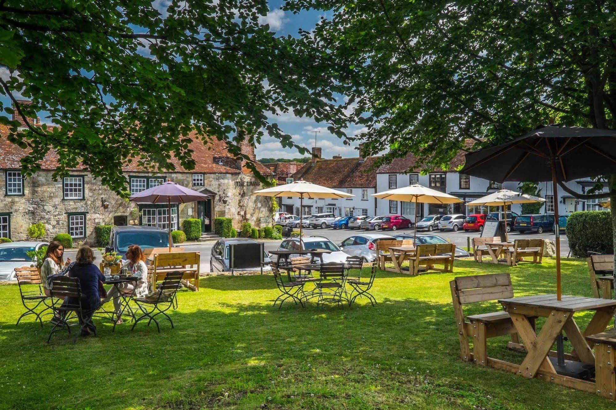 The Lamb Inn Hindon Exterior foto